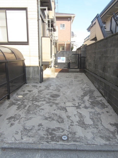 テロワール　阿佐ヶ谷の駐車場|敷地内に駐車場あります♪