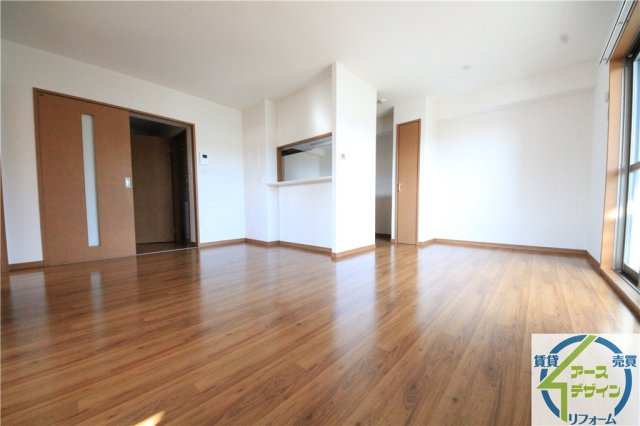 MTスクエアの居間・リビング|※類似部屋