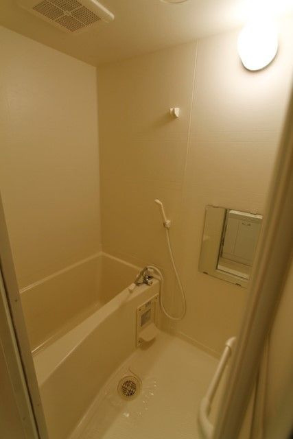 フェスティナレンテの浴室