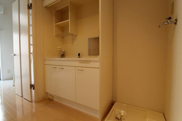 フェスティナレンテの洗面所