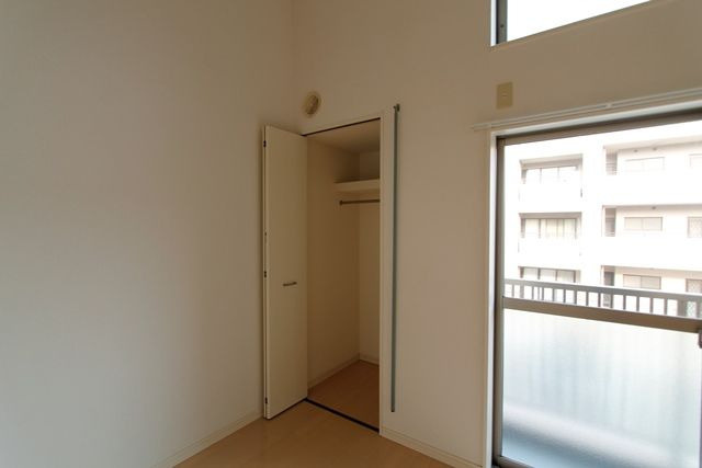 フェスティナレンテの内装