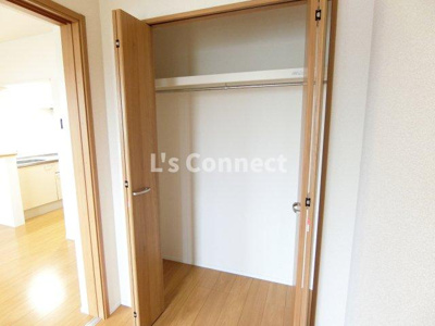 【収納】 | サニーハイムⅡ | クローゼットでお荷物もすっきり収納。