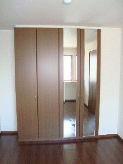 メゾンプレサスの収納|洋室収納