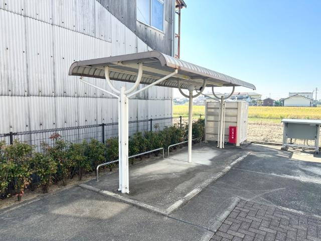 メゾンプレサスの外観|外観写真（昼）