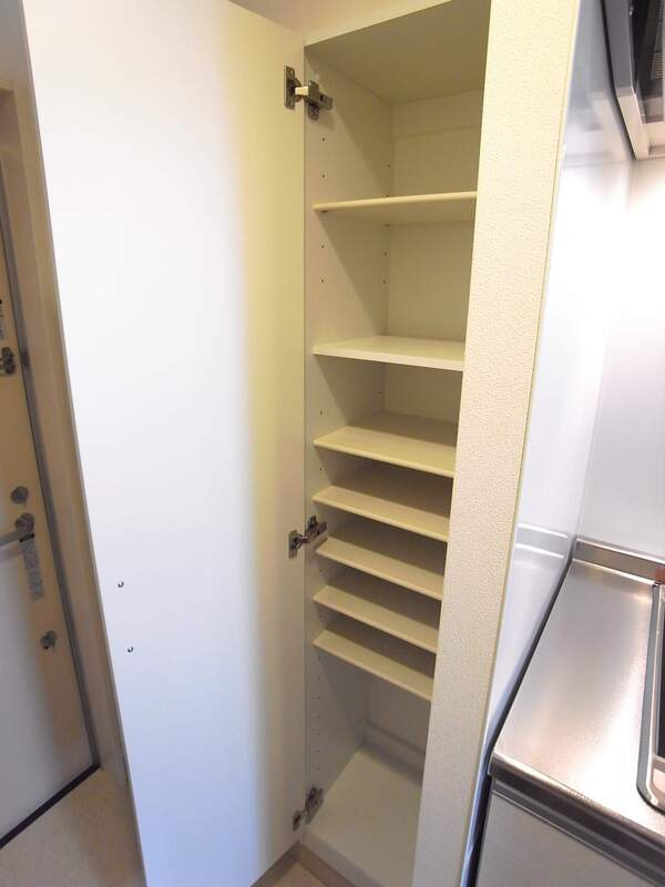 リブリ・Yotsuyaの玄関