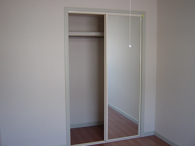 スカイピアの収納|南側洋室収納