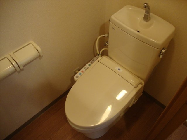 アプリコットのトイレ|シャワー付トイレ