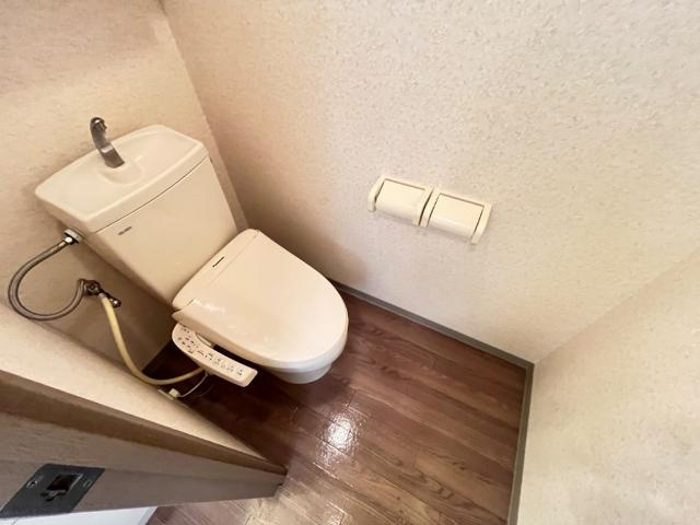 フォレスト粕川　Ｃのトイレ|シャワー付トイレ