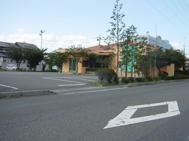 フォレスト粕川　Ｃの周辺|レストランまで240ｍ