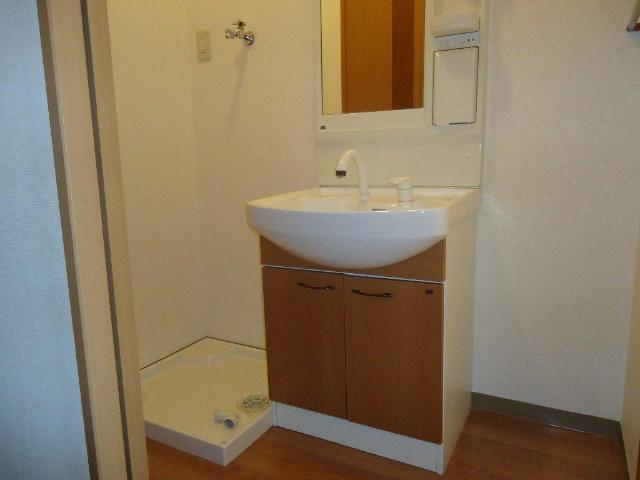 アランチーノの洗面所|洗髪洗面化粧台