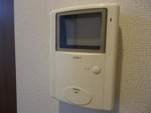 シャルムの内装|カメラ付インターホン