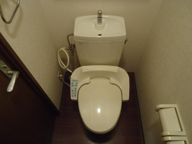 シャルムのトイレ|シャワー付トイレ