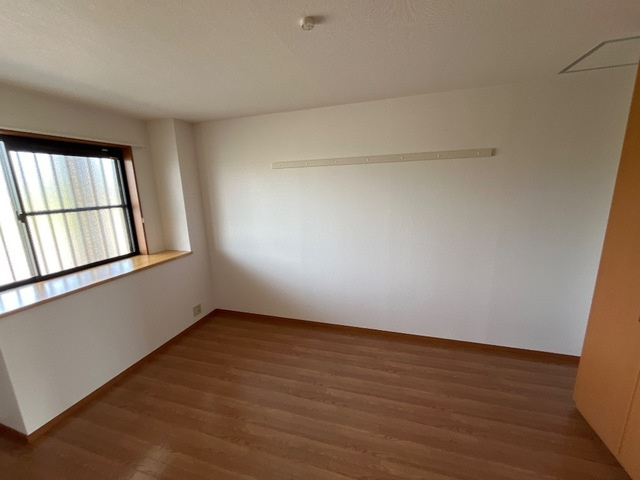 グランウッド雅の寝室|クローゼット付の寝室です☆