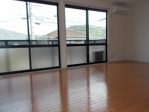 フォーラム'96 Cの居間・リビング