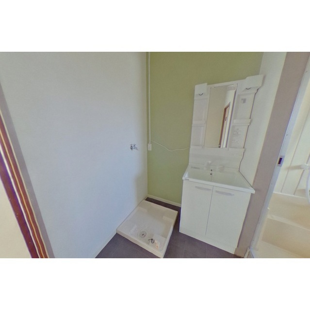 羽島郡岐南町薬師寺５丁目のアパートの洗面所