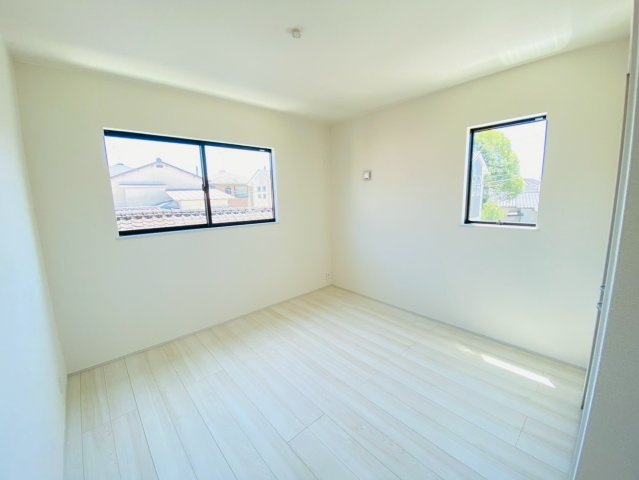 リナージュ/南区/御幸笛田/23-1期／1号棟の洋室