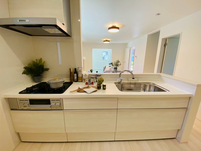 リナージュ/南区/御幸笛田/23-1期／1号棟のキッチン