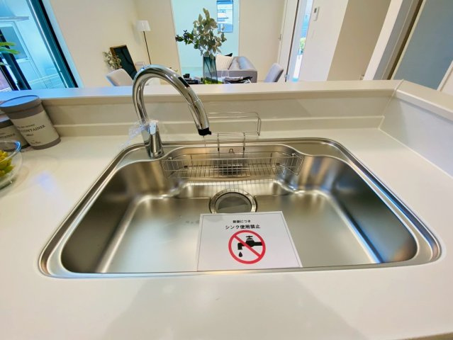 リナージュ/南区/御幸笛田/23-1期／1号棟のキッチン