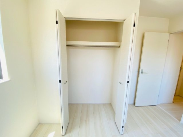 リナージュ/南区/御幸笛田/23-1期／1号棟の収納