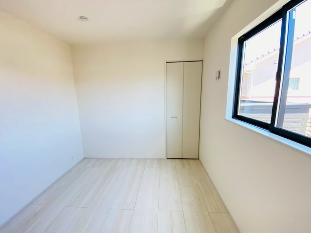 リナージュ/南区/御幸笛田/23-1期／1号棟の洋室