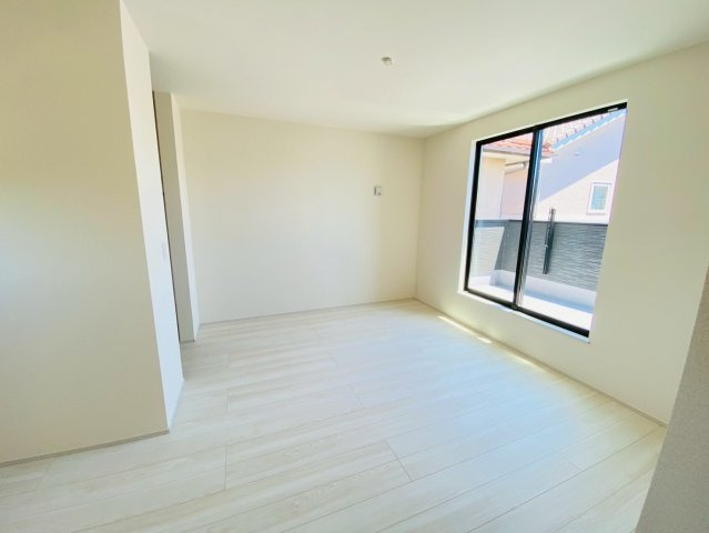 リナージュ/南区/御幸笛田/23-1期／1号棟の洋室