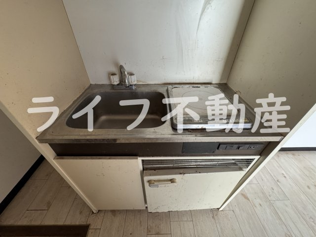 サニーマンションのキッチン|お料理しやすいキッチンです