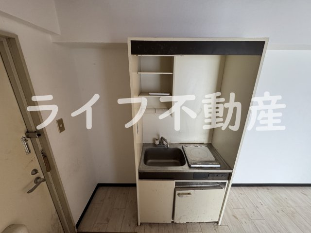 サニーマンションのキッチン|お料理しやすいキッチンです