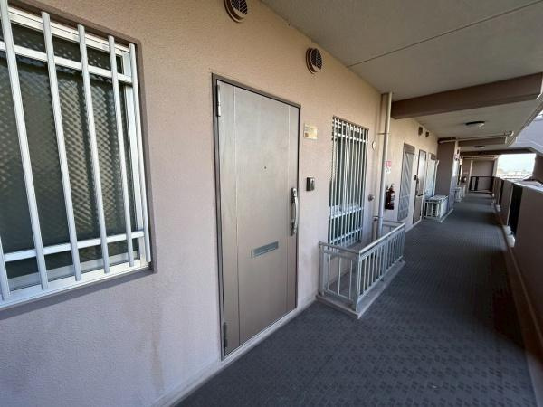 【玄関】 | コート和泉府中セルカC棟　中古マンション