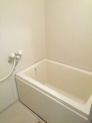 コーポアイガエリⅠの浴室