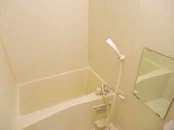 【浴室】 | リバーサイドヴィレッジ | 日々の疲れを癒すお風呂付です