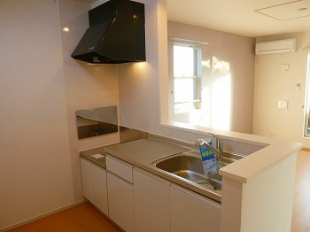 【キッチン】 | ラフレシールあぼしＤ | コンパクトなキッチンで掃除もラクラク