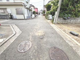 【前面道路含む現地写真】