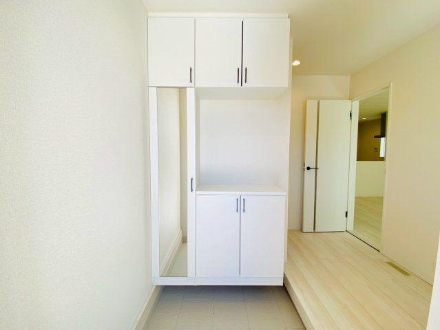 リナージュ/南区/御幸笛田1丁目/24-1期／1号棟の玄関|御幸笛田新築完成しました☆即案内致可能☆当日の連絡も大歓迎☆