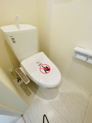 リナージュ/南区/御幸笛田1丁目/24-1期／1号棟のトイレ|御幸笛田新築完成しました☆即案内致可能☆当日の連絡も大歓迎☆