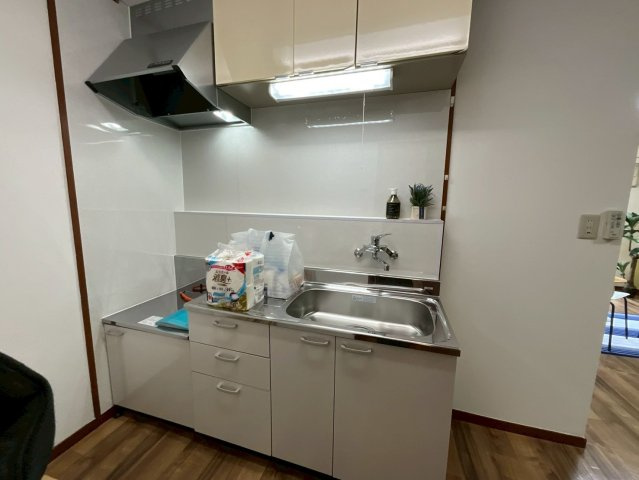 ヒルズF&Mのキッチン|コンパクトなキッチンで掃除もラクラク