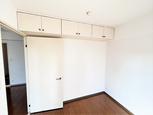 ライオンズマンション舟入中町の収納|洋室（約4.4畳）の収納　※2023年10月撮影