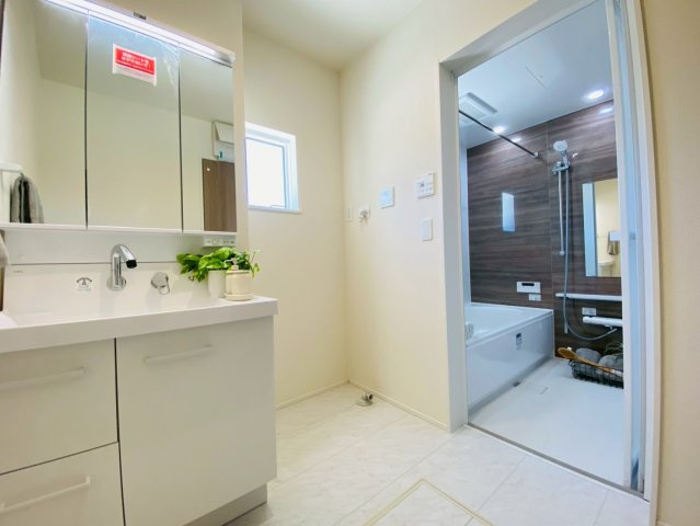 リナージュ/南区/御幸笛田1丁目/24-1期/2号棟の独立洗面台|御幸笛田新築完成しました☆即案内致可能☆当日の連絡も大歓迎☆