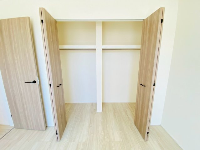 リナージュ/南区/御幸笛田1丁目/24-1期/2号棟の収納|御幸笛田新築完成しました☆即案内致可能☆当日の連絡も大歓迎☆