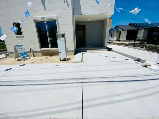 リナージュ/南区/御幸笛田1丁目/24-1期/2号棟の駐車場|御幸笛田新築完成しました☆即案内致可能☆当日の連絡も大歓迎☆