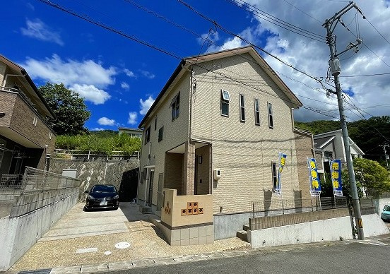 矢野東6丁目　一戸建て