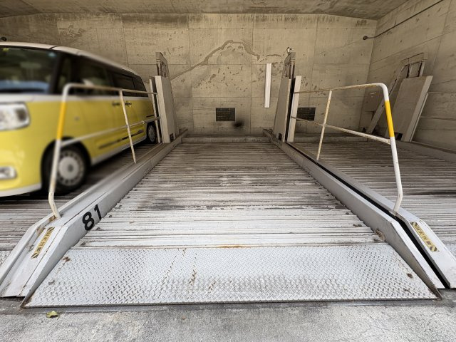朝日プラザCITYウエストヒル神戸Ｂ棟の駐車場