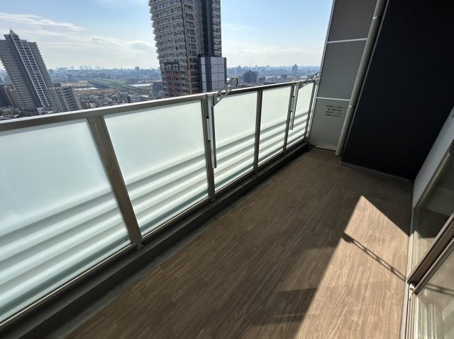 ザ・パークハウス川口本町のバルコニー