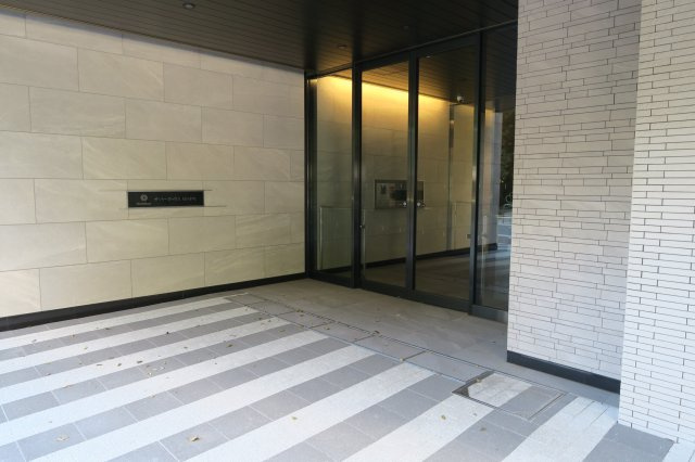 ザ・パークハウス川口本町のエントランス