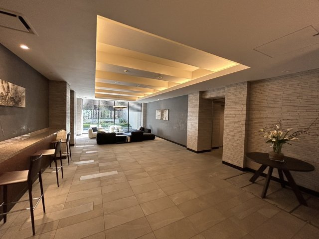 ザ・パークハウス川口本町のロビー