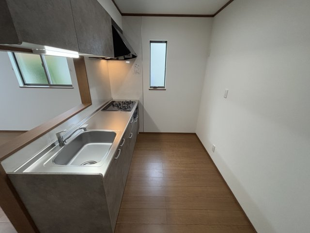 [新築]lavender  Dの内装|余裕ある動線だから調理も捗ります