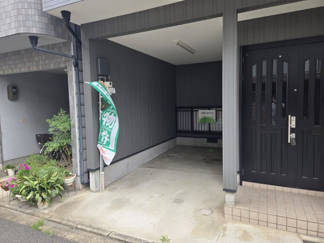 西浦町4丁目中古戸建の駐車場