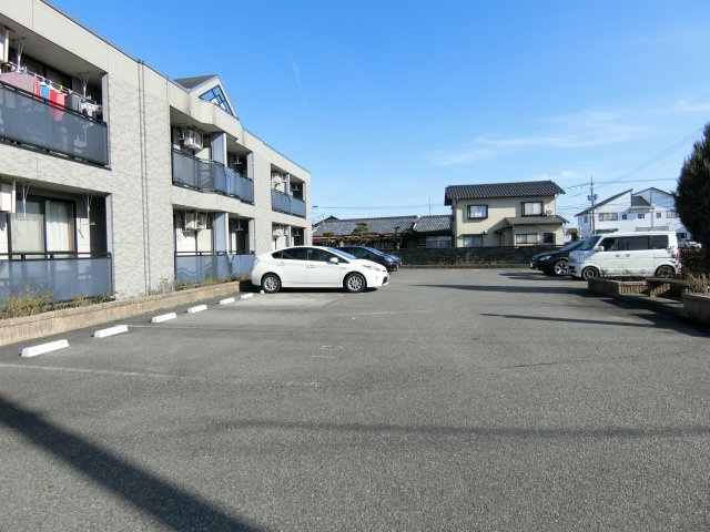 アクアサイド　Ａ棟の駐車場