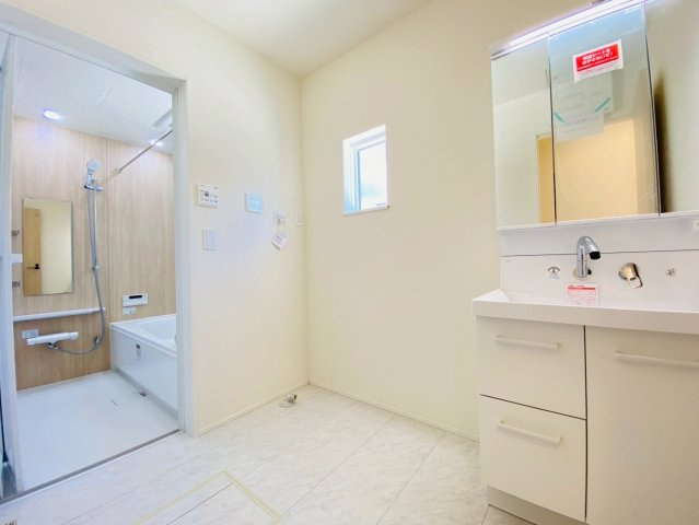 リナージュ/南区/御幸笛田1丁目/24-1期/3号棟の独立洗面台|御幸笛田新築完成しました☆即案内致可能☆当日の連絡も大歓迎☆