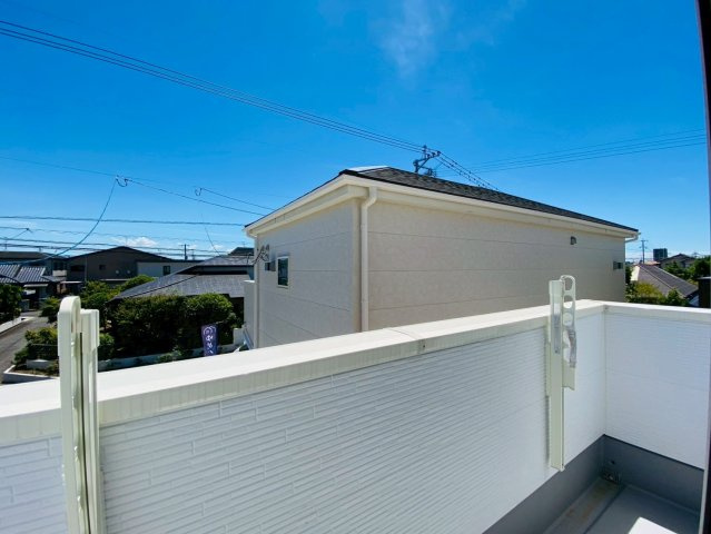 リナージュ/南区/御幸笛田1丁目/24-1期/3号棟のバルコニー|御幸笛田新築完成しました☆即案内致可能☆当日の連絡も大歓迎☆