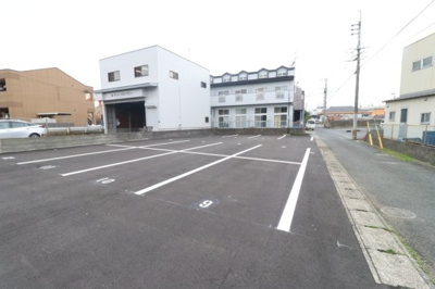 【駐車場】 | 長野一丁目倉庫付事務所